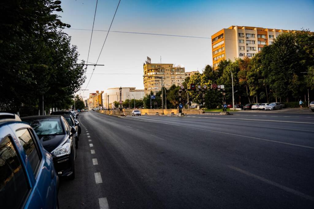 Modern 1 Bedroom Apartment In Bucharest Center! Eksteriør bilde